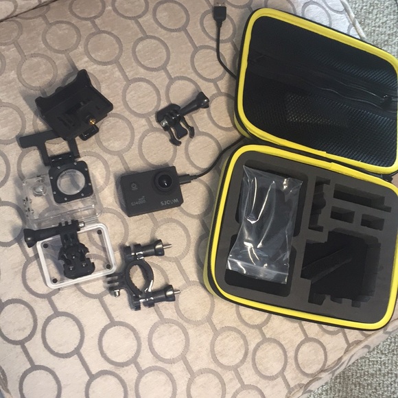 SJ4000 Action Camera - Picture 3 of 4